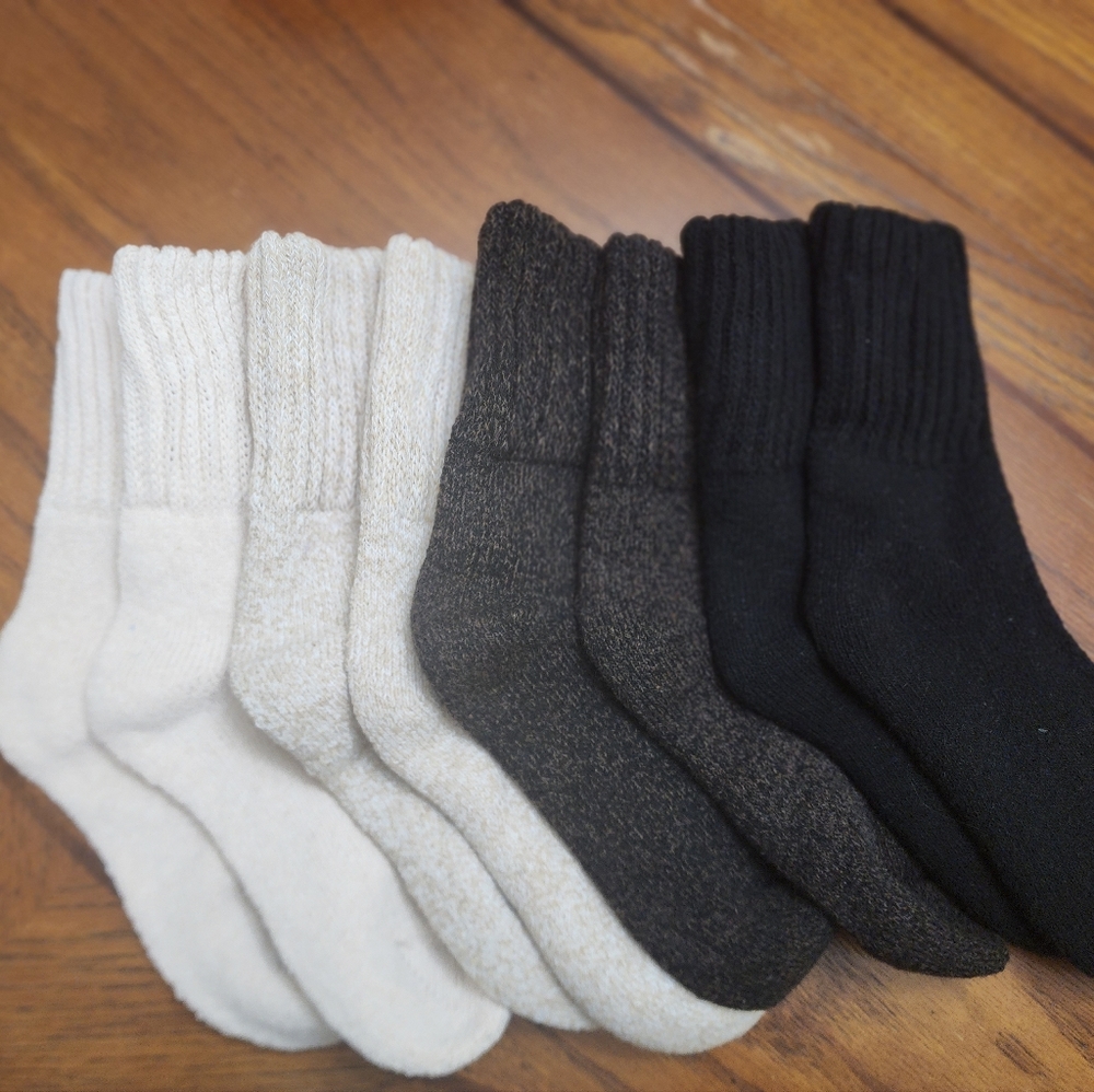 SET OF 4 NWOT WEWEYA THICK WOOL WINTER BOOT SOCKS